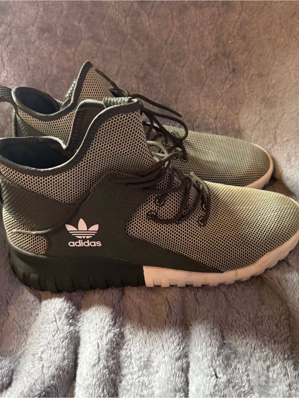 adidas Men’s Olive Green Mesh High-Top Sneakers